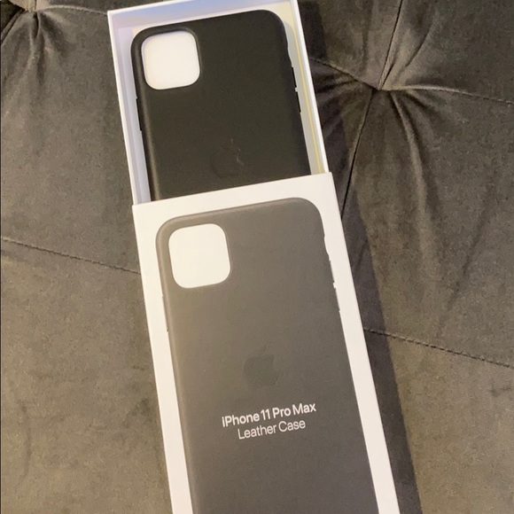 iPhone 11 Pro Max Leather Case - Picture 2 of 3